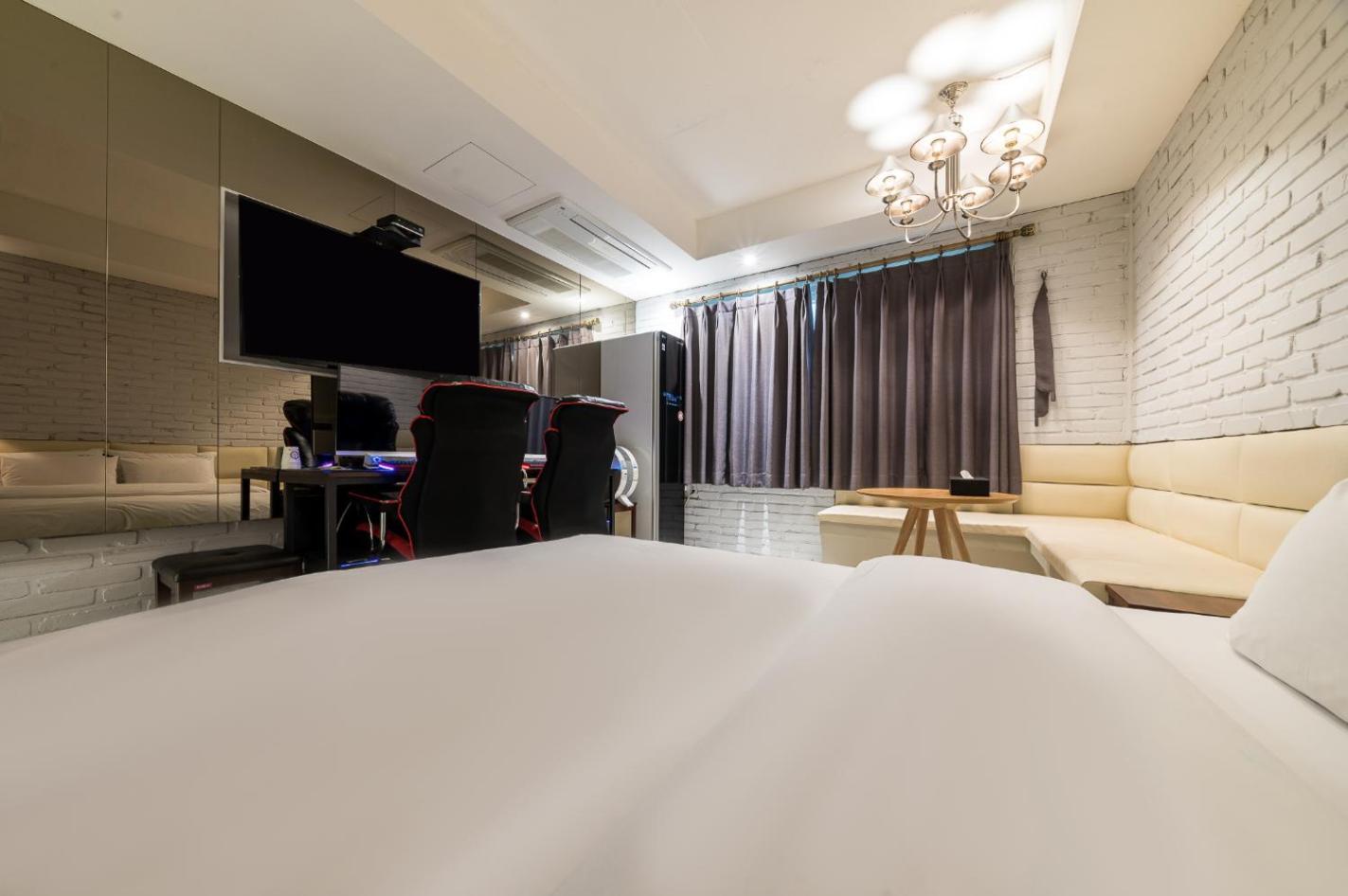 Hotel Yaja Terminal Branch Йонгин Екстериор снимка