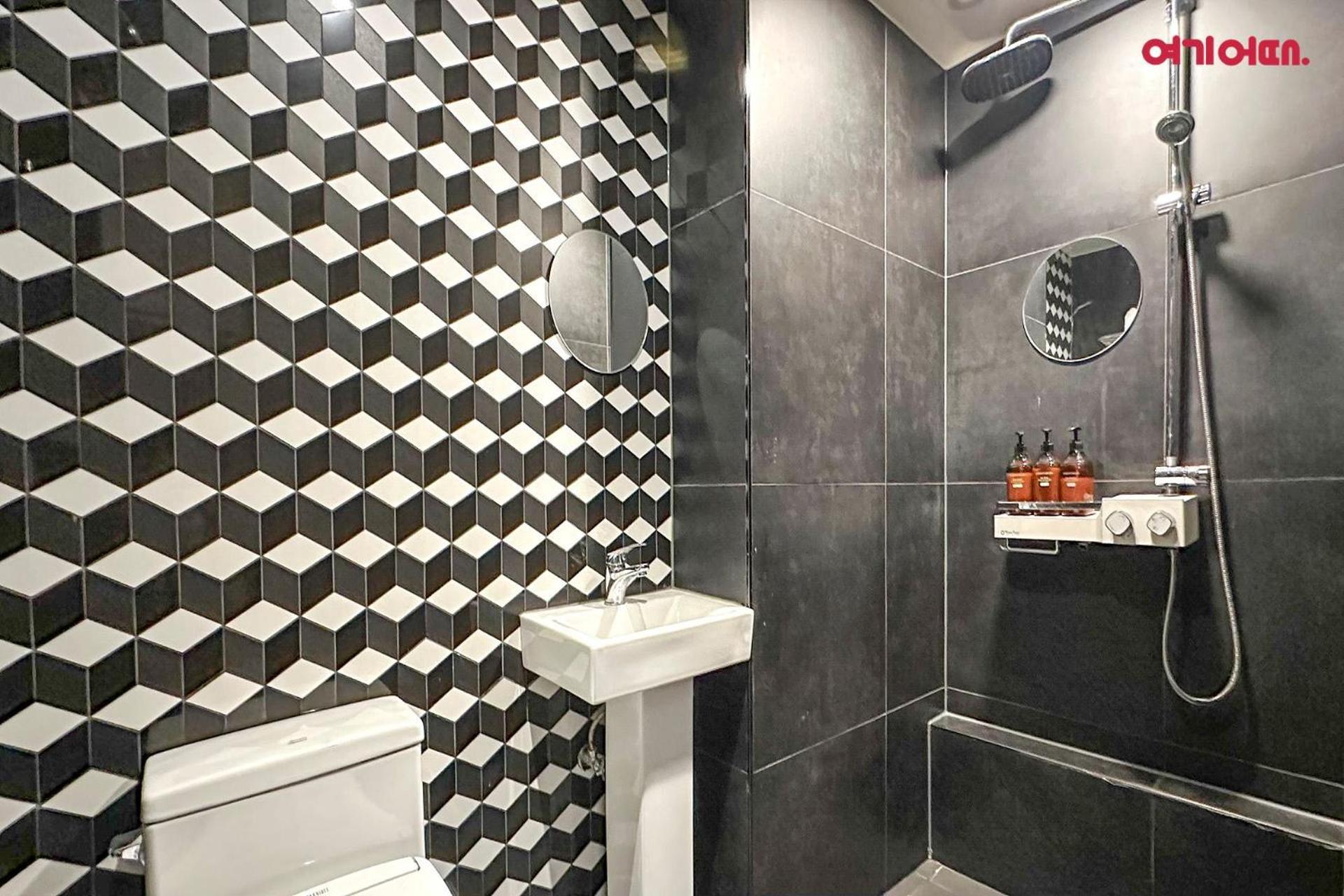 Hotel Yaja Terminal Branch Йонгин Екстериор снимка