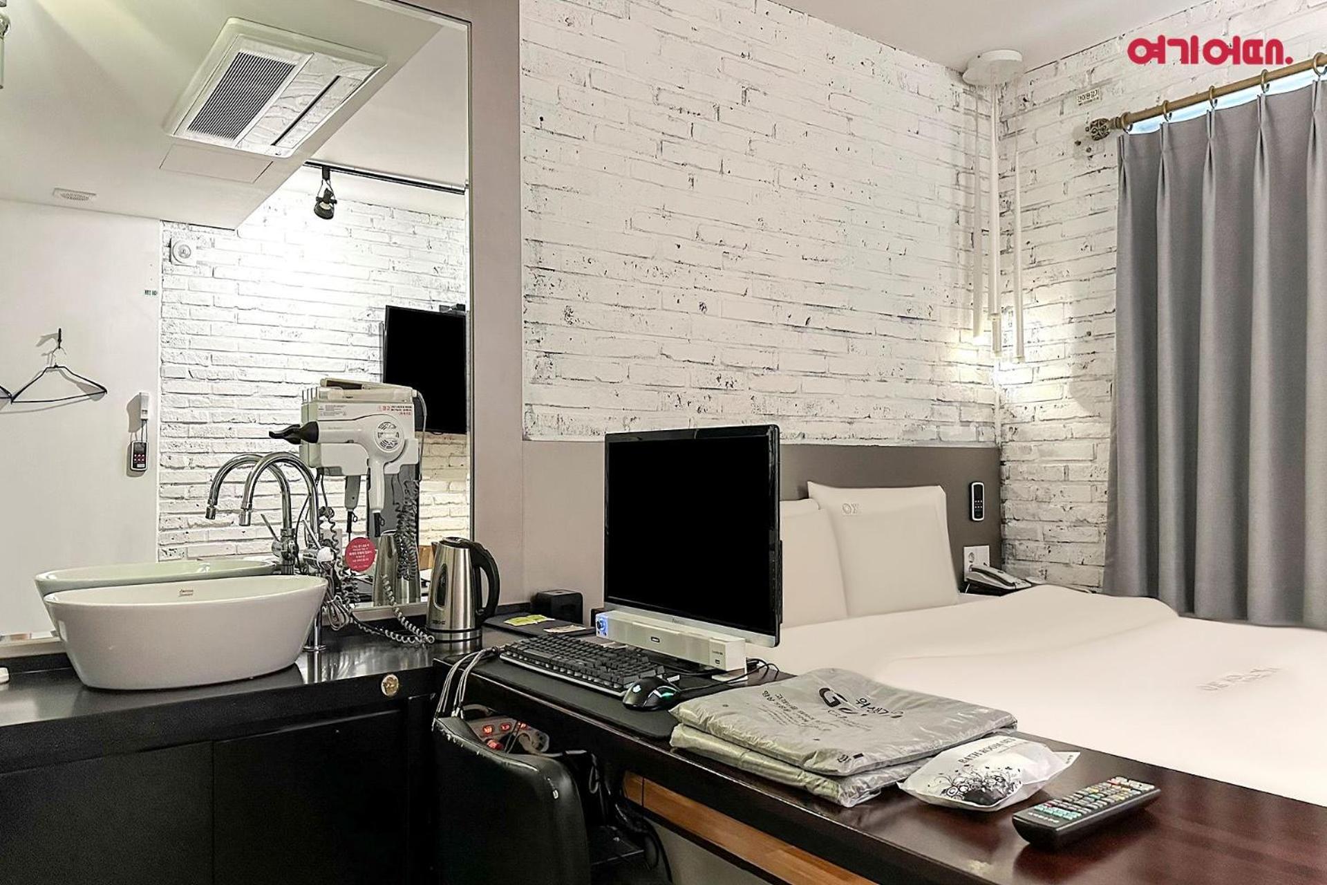 Hotel Yaja Terminal Branch Йонгин Екстериор снимка