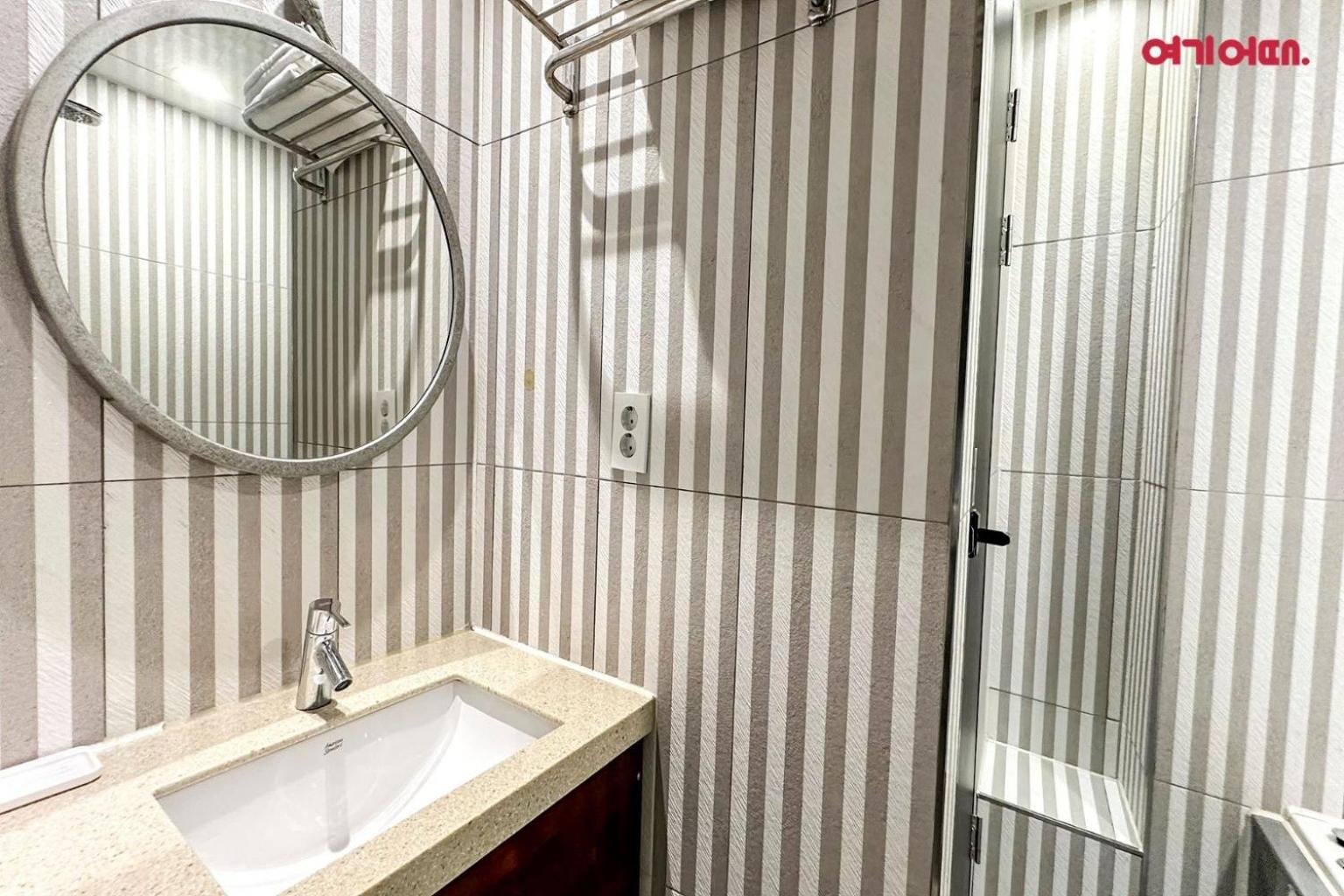 Hotel Yaja Terminal Branch Йонгин Екстериор снимка